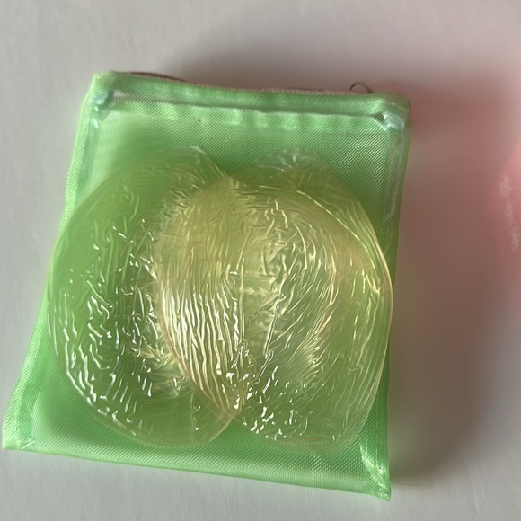 NuBra seamless inserts - Picture 3 of 3